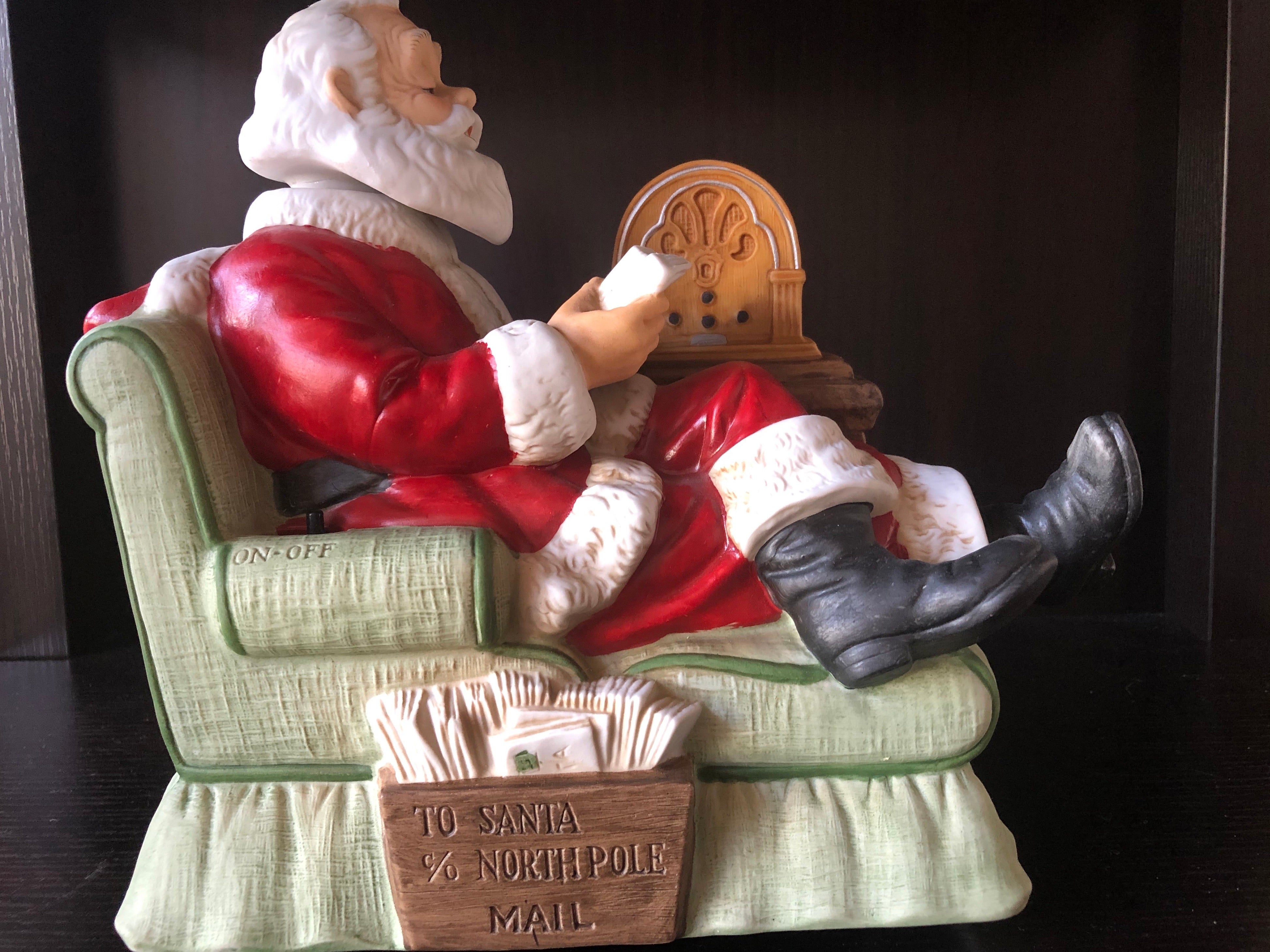 Santa Claus 1995 "Melody in Motion" Collection550 56 Memory Lane