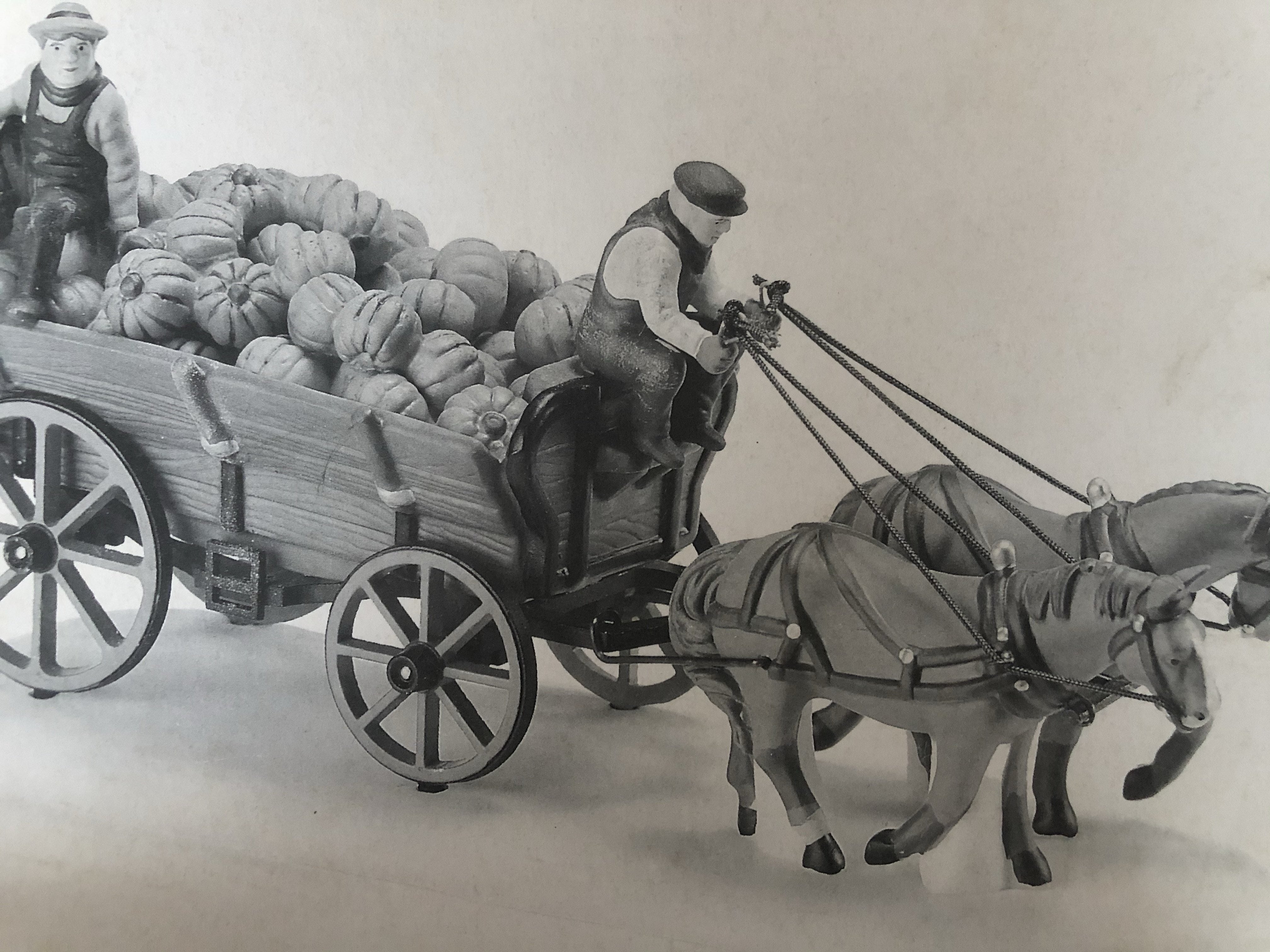 Harvest Pumpkin Wagon